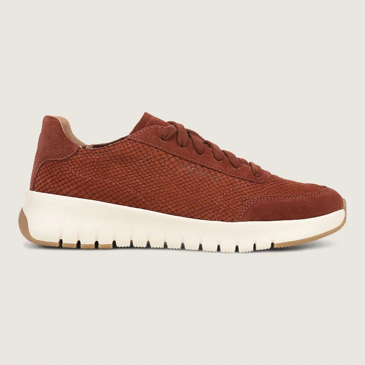 SHOP SNEAKERS